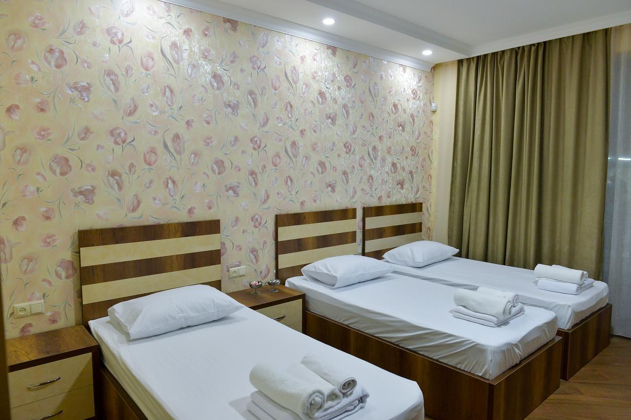 Hotel Lion 乌雷基 外观 照片